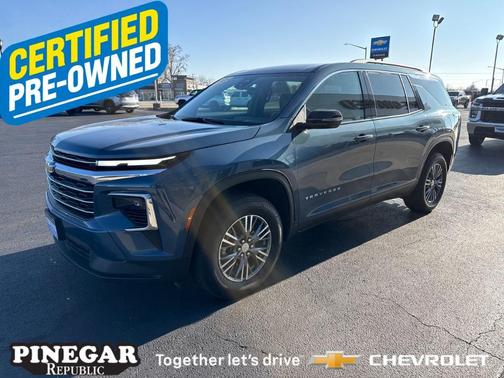 2025 Chevrolet Traverse LT