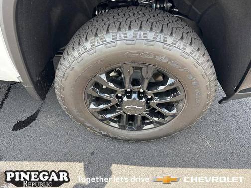 2025 Chevrolet Silverado 2500 Custom