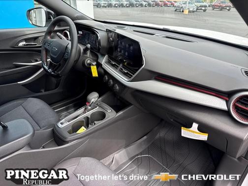 2025 Chevrolet Trax 1RS