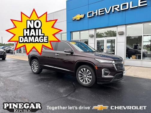 Black Cherry Metallic 2022 Chevrolet Traverse Premier