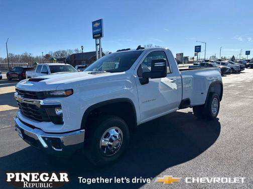 2026 Chevrolet Silverado 3500 LT