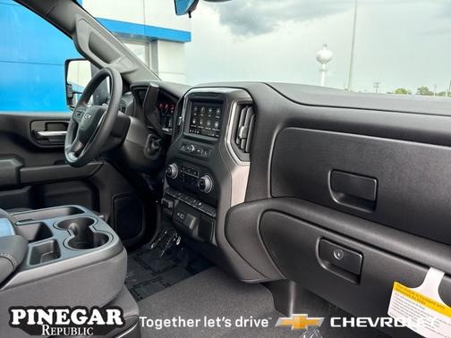 2026 Chevrolet Silverado 2500 Custom