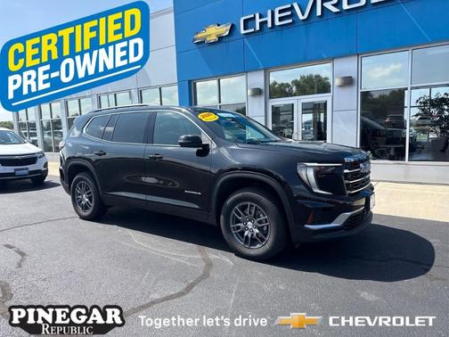 2025 GMC Acadia Elevation