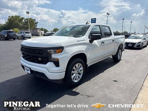 2024 Chevrolet Silverado 1500 Custom