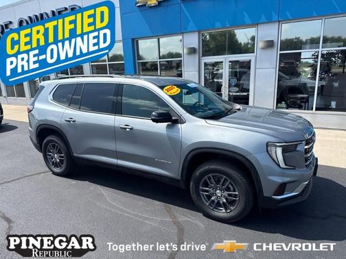 2025 GMC Acadia Elevation