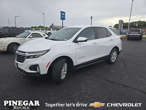Summit White 2024 Chevrolet Equinox LT