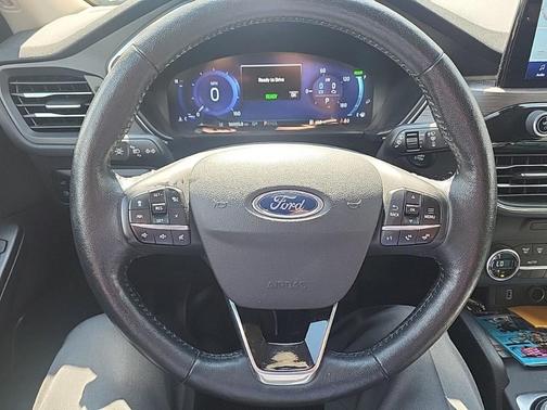 2020 Ford Escape Titanium Hybrid