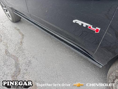 2024 GMC Yukon XL AT4