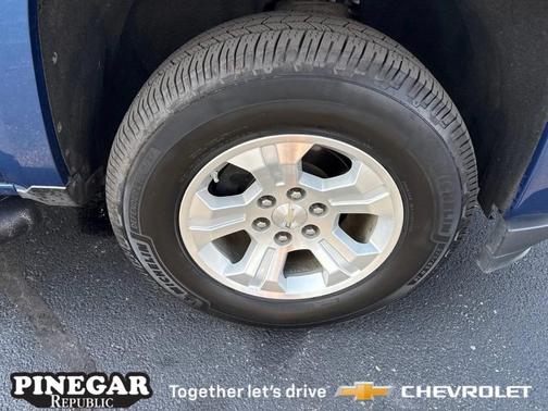 Deep Ocean Blue Metallic 2019 Chevrolet Silverado 1500 LD LT