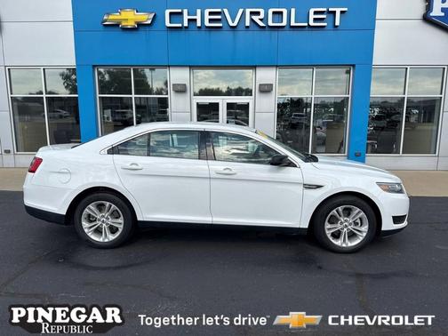 2018 Ford Taurus SE