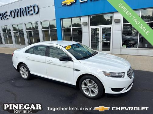 2018 Ford Taurus SE