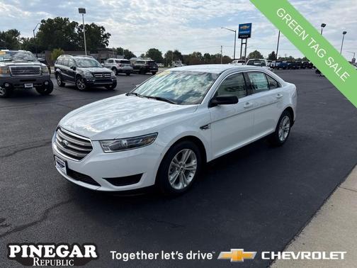 2018 Ford Taurus SE