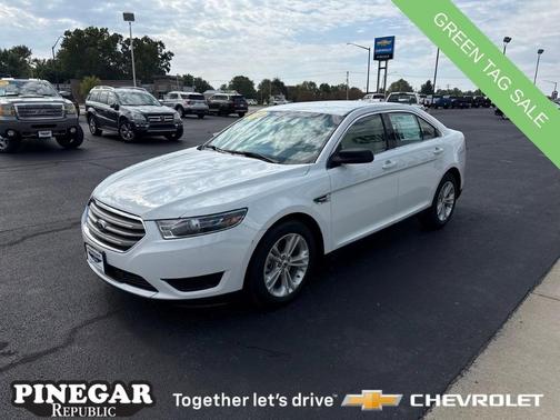 2018 Ford Taurus SE