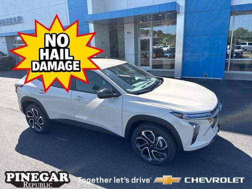 White Sand 2026 Chevrolet Trax 2RS