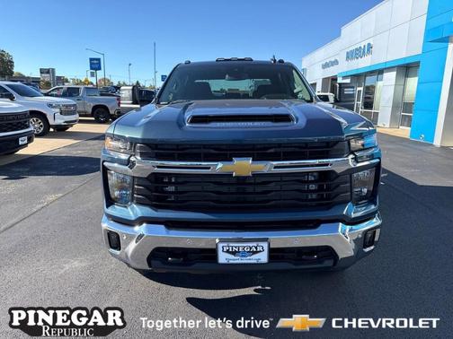 2026 Chevrolet Silverado 3500 LT