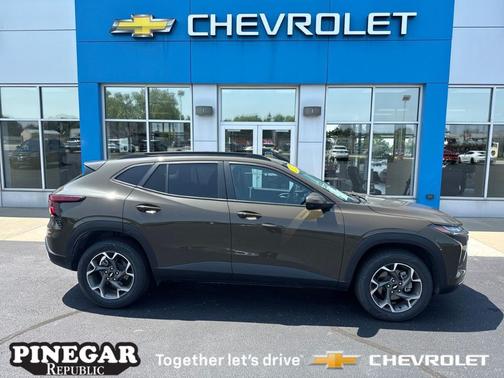 2024 Chevrolet Trax LT