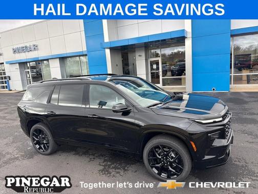 Mosaic Black Metallic 2026 Chevrolet Traverse RS
