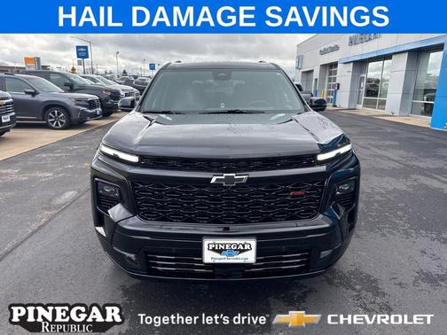 Mosaic Black Metallic 2026 Chevrolet Traverse RS