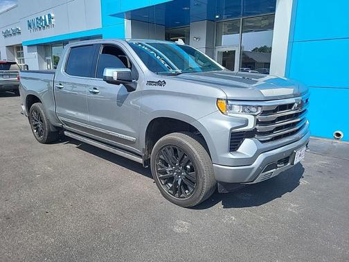 Sterling Gray Metallic 2025 Chevrolet Silverado 1500 High Country