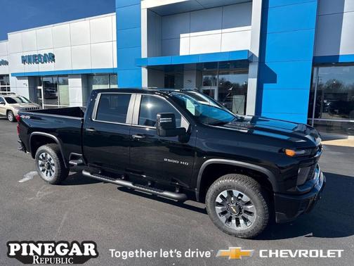 2026 Chevrolet Silverado 2500 Custom