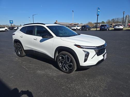 Summit White 2025 Chevrolet Trax 2RS