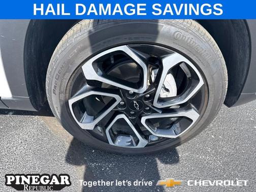 Summit White 2025 Chevrolet Trax 2RS