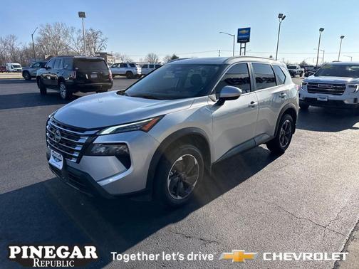 2024 Nissan Rogue SV