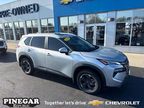 2024 Nissan Rogue SV