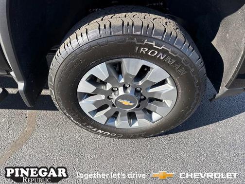 2024 Chevrolet Silverado 2500 Custom