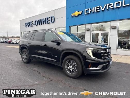 2025 GMC Acadia Elevation