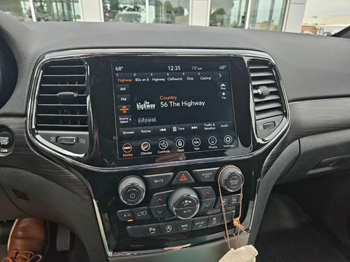 2022 Jeep Grand Cherokee WK Laredo