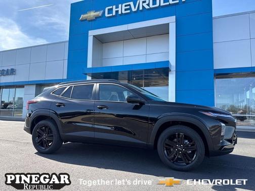 Mosaic Black Metallic 2026 Chevrolet Trax ACTIV