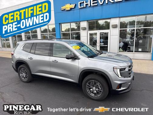 2025 GMC Acadia Elevation