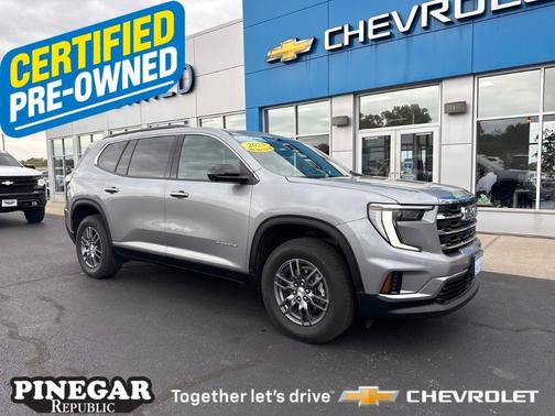 2025 GMC Acadia Elevation