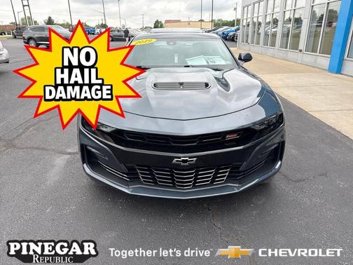 Shadow Gray Metallic 2019 Chevrolet Camaro 2SS