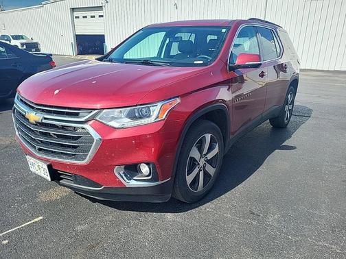 Cajun Red Tintcoat 2020 Chevrolet Traverse LT Leather