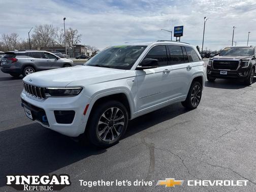 2022 Jeep Grand Cherokee 4xe Overland