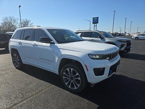 2022 Jeep Grand Cherokee 4xe Overland
