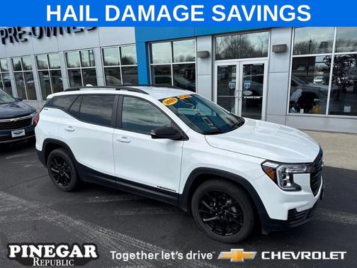Summit White 2023 GMC Terrain SLE