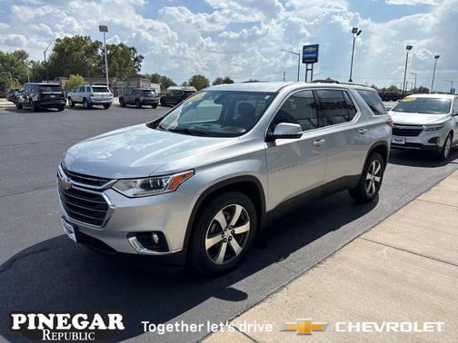 2018 Chevrolet Traverse LT Leather