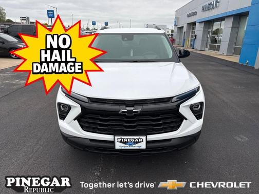 Summit White 2026 Chevrolet Trailblazer LT