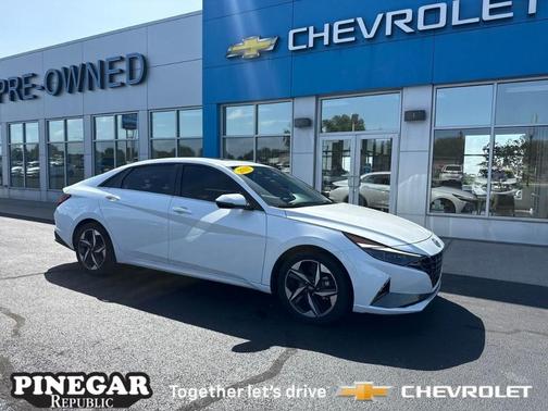 2021 Hyundai ELANTRA Limited