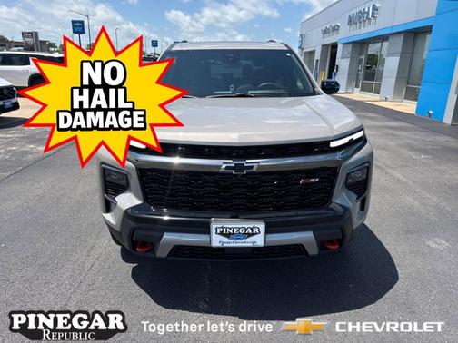 Sandstone Gray 2026 Chevrolet Traverse Z71