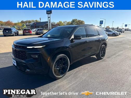 Mosaic Black Metallic 2026 Chevrolet Traverse RS