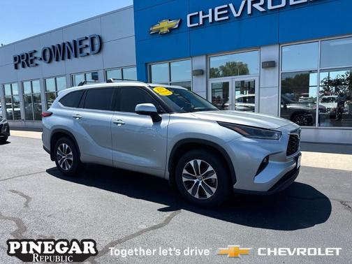 2021 Toyota Highlander Hybrid XLE