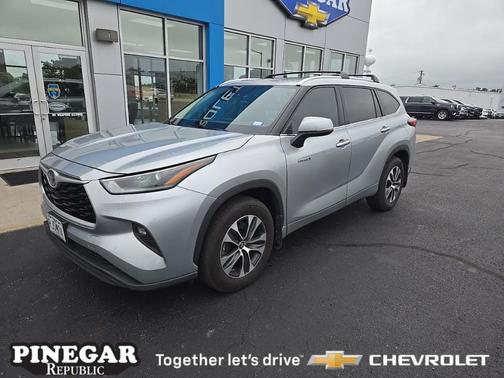 2021 Toyota Highlander Hybrid XLE