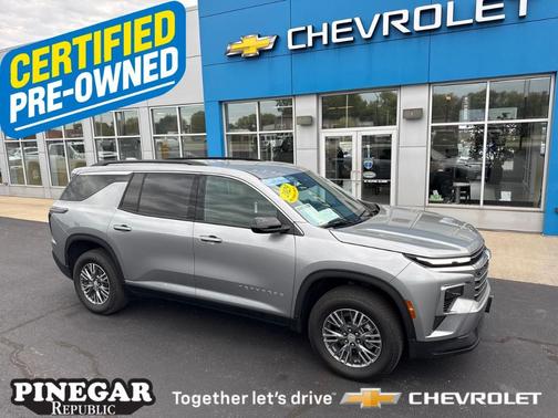 2025 Chevrolet Traverse LT