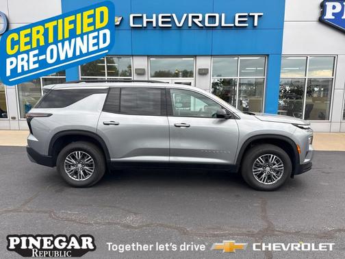 2025 Chevrolet Traverse LT