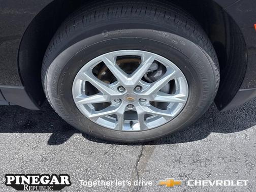 Mosaic Black Metallic 2024 Chevrolet Equinox LT