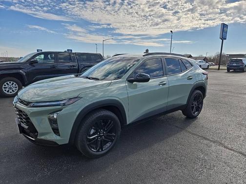 Green 2025 Chevrolet Trax ACTIV
